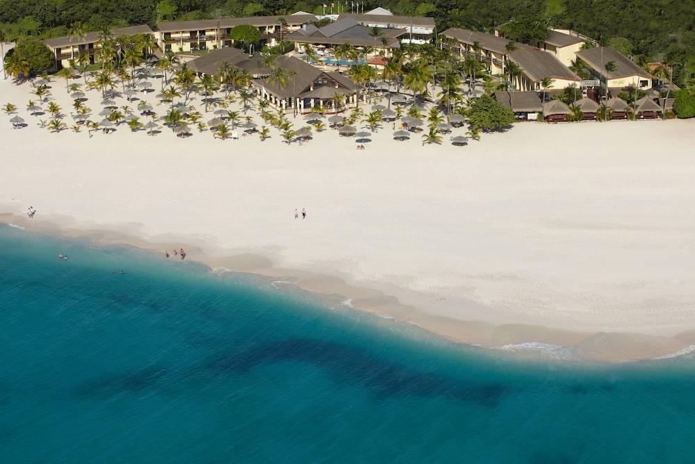 Manchebo Beach Resort and Spa 1