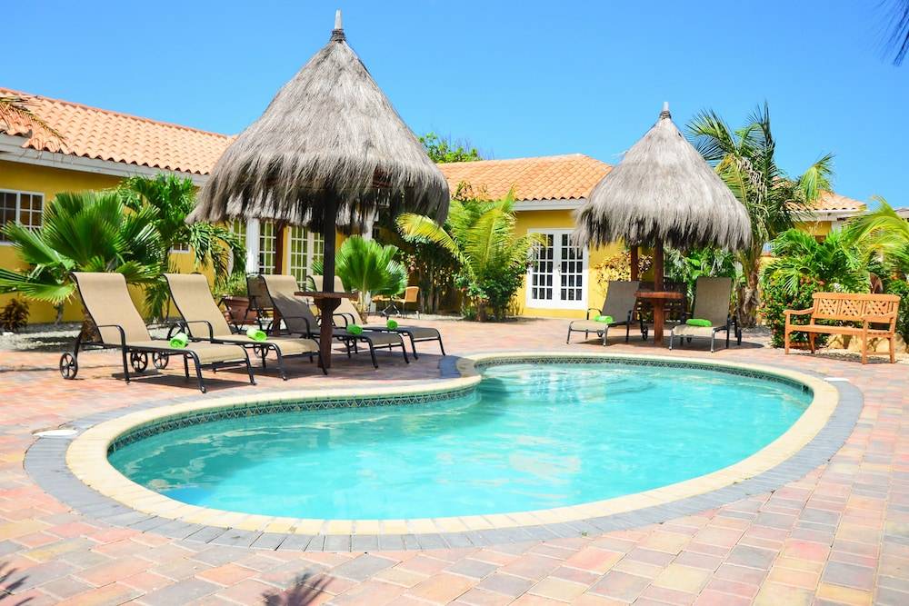 Aruba Tropic Apartments 1