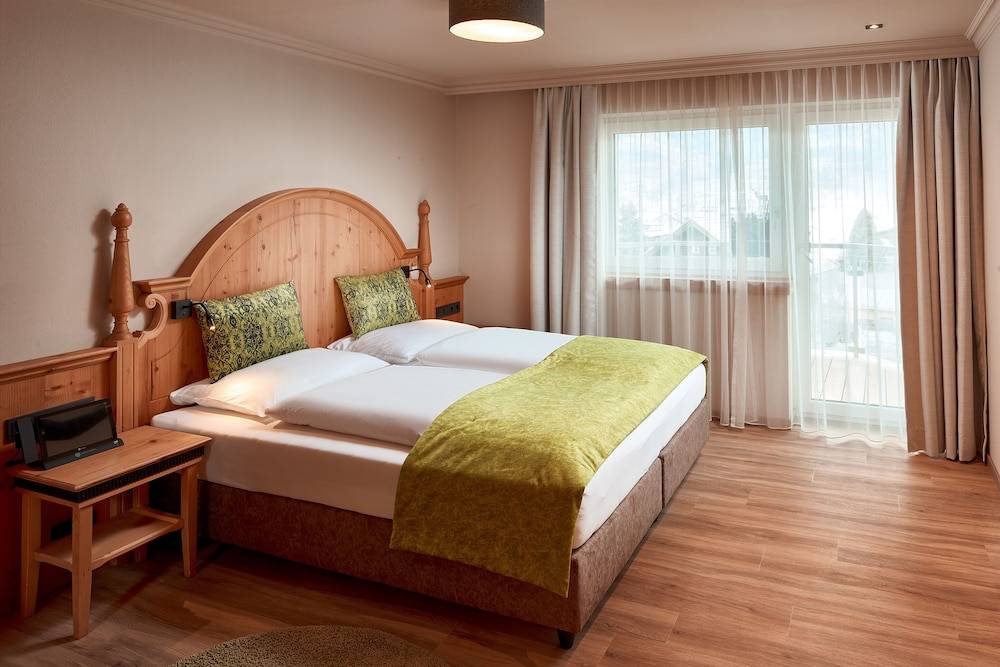 HOTEL SONNBLICK Kaprun, Salzburg - including Summer Card 2