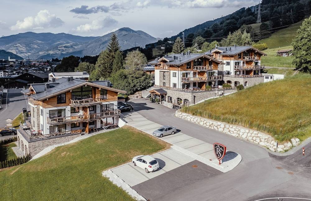 AvenidA Panorama Suites 1