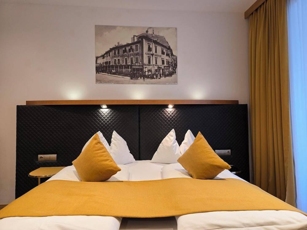 Boutique Hotel Goldenes Lamm Villach 1