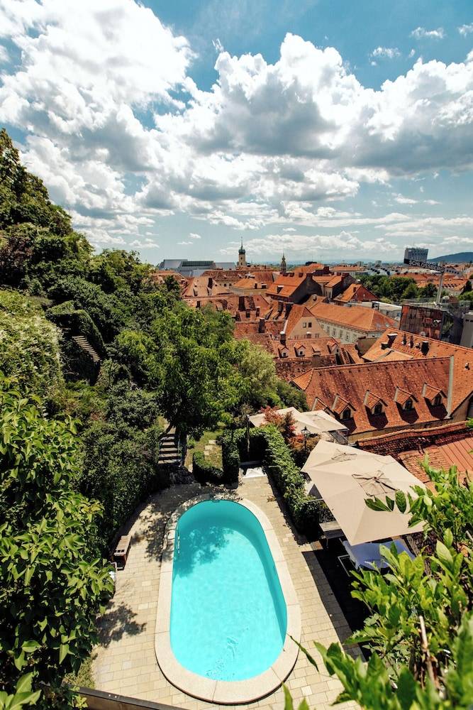 Schlossberghotel 1