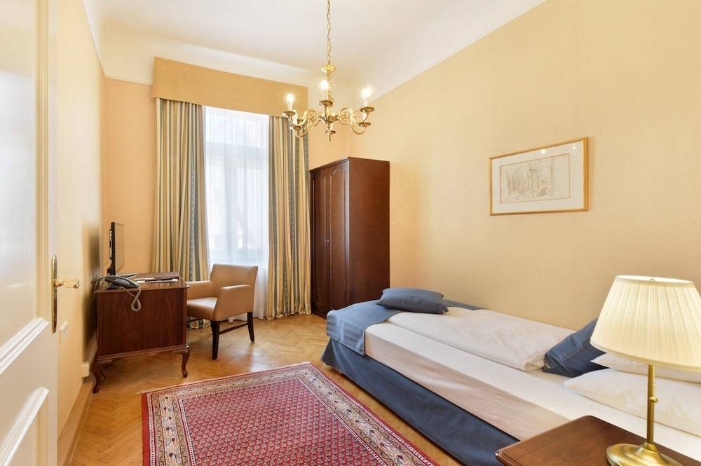 Palais-Hotel Erzherzog Johann 2