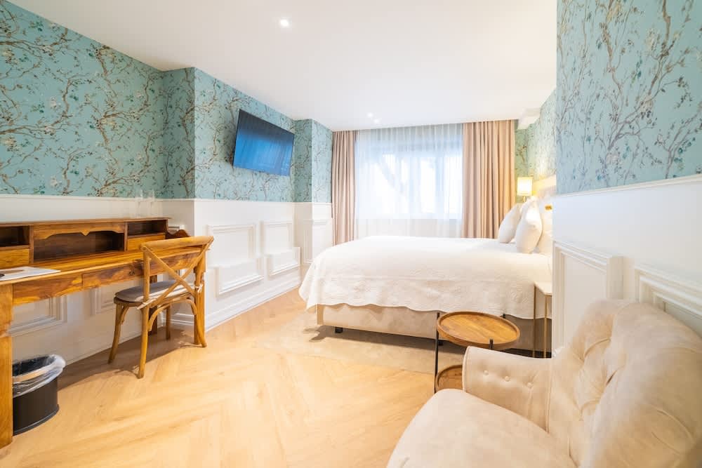 Grand Hotel Normandy by CW Hotel Collection 2