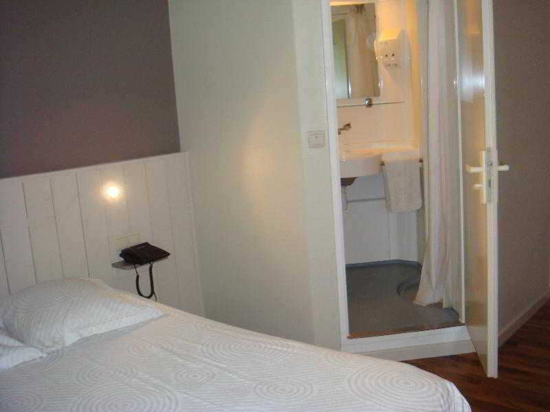 Lace Hotel 1