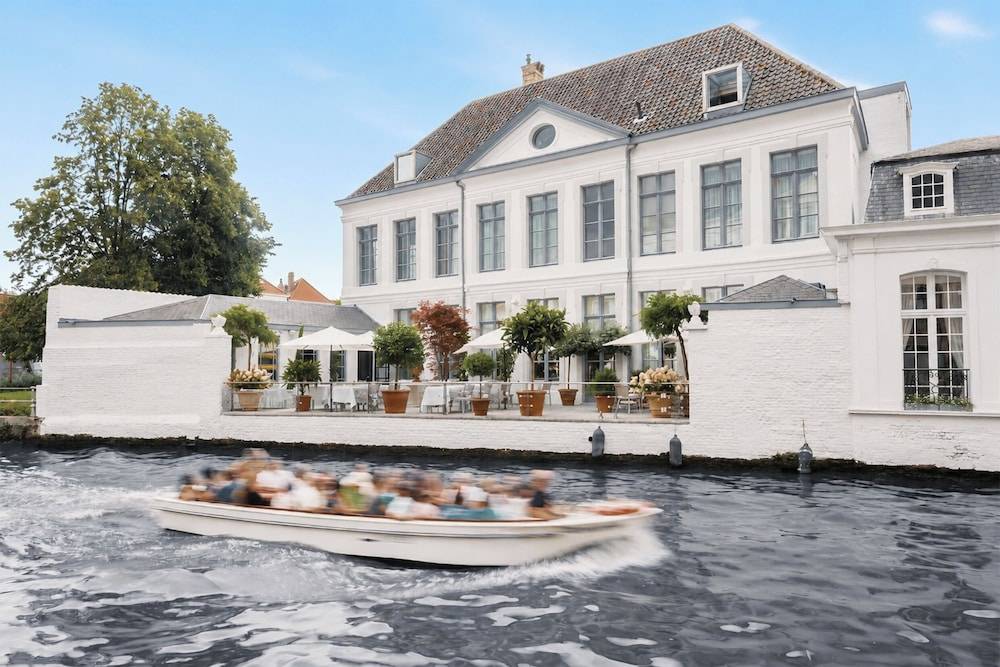 Hotel Van Cleef 1