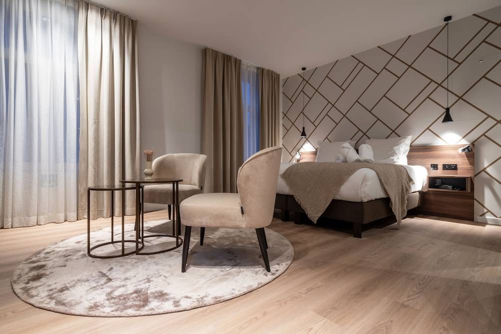 ONE TWO FOUR - Hotel & Spa 1