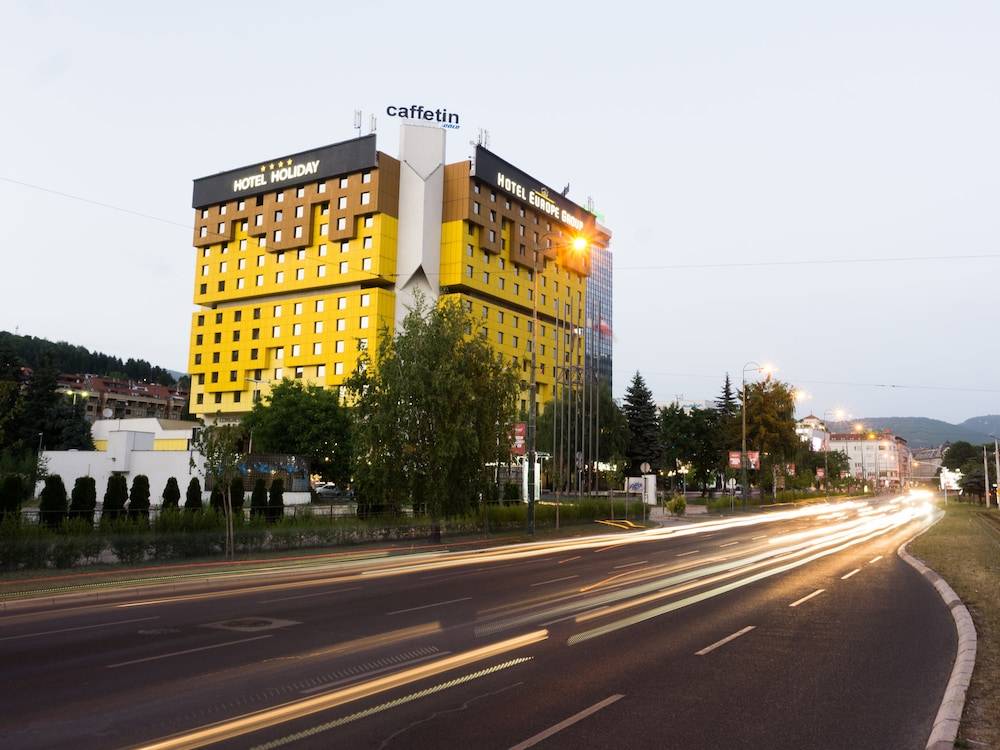 Hotel Holiday 1