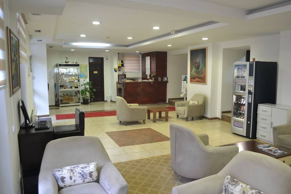Hotel Corner 2