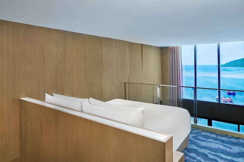 Le Meridien Kota Kinabalu 1