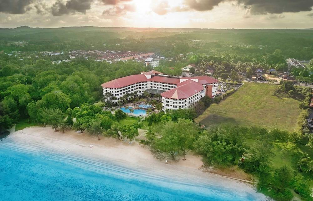 Swiss-Grand Beach Resort Kuantan - Newly Upgraded 5-Star 1