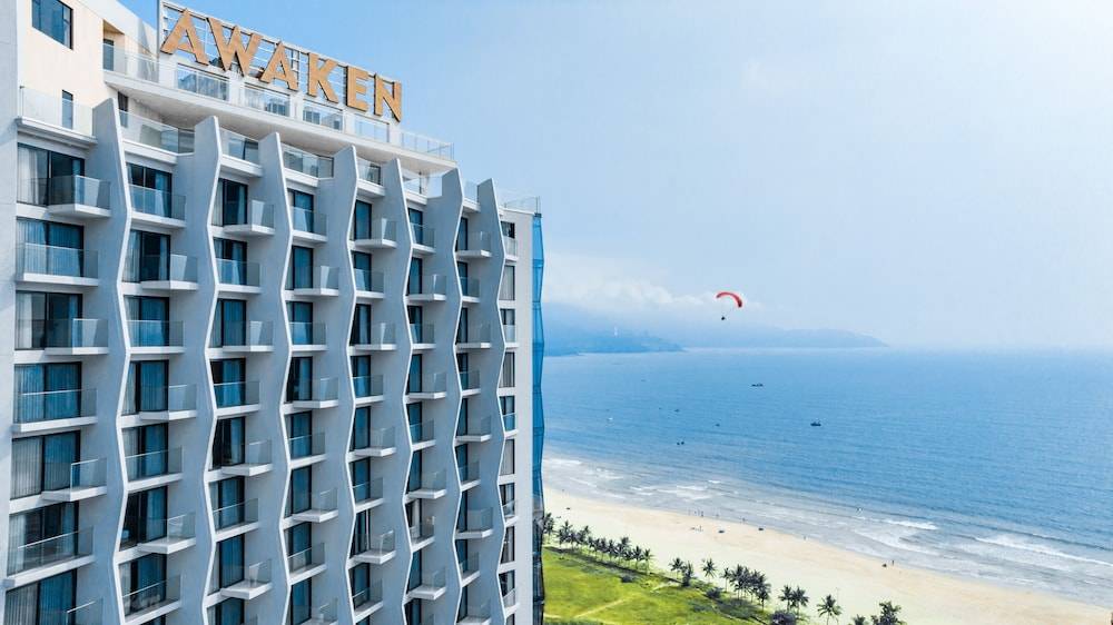 Awaken Da Nang Hotel 1