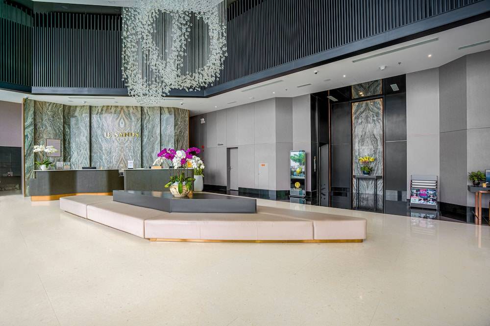 Le Sands Oceanfront Danang Hotel 2