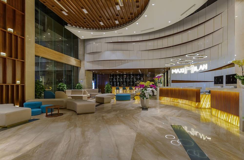 Maximilan Danang Beach Hotel 2
