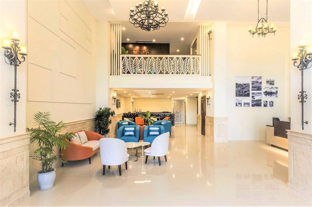 IBIZA Riverfront Da Nang Hotel 2