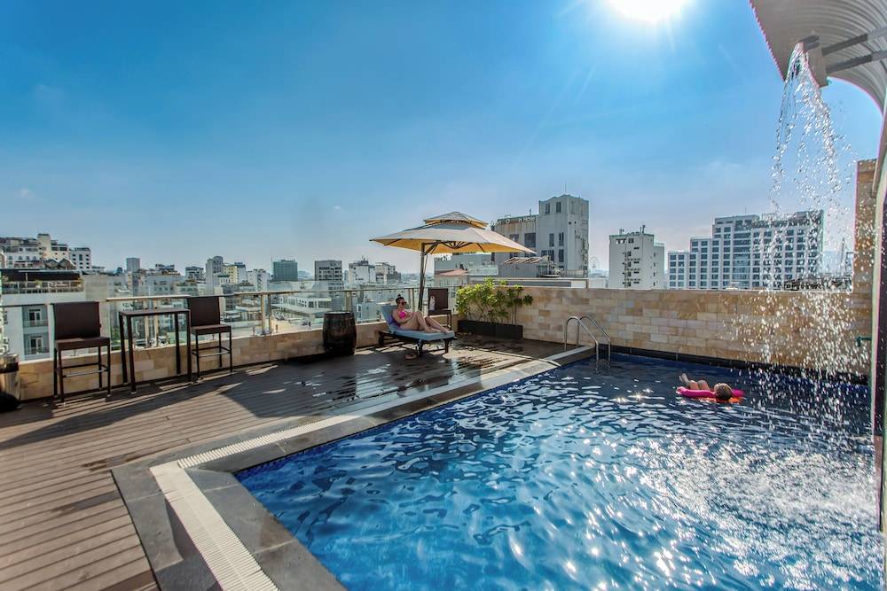 Richico Apartments And Hotel 1
