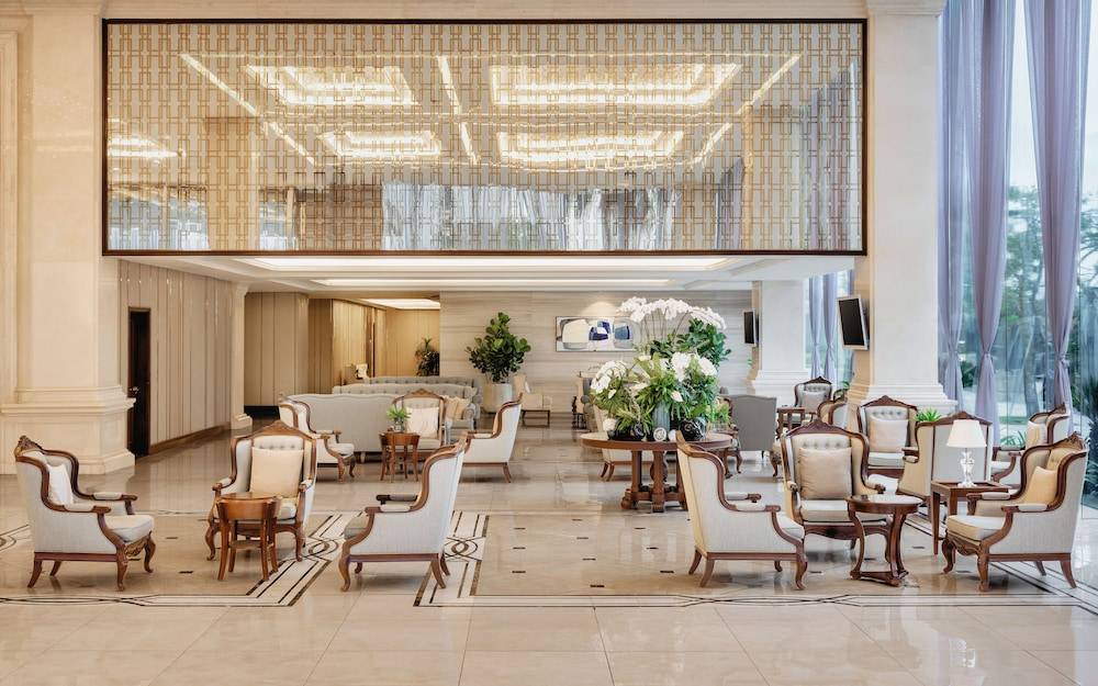 Meliá Vinpearl Danang Riverfront 2