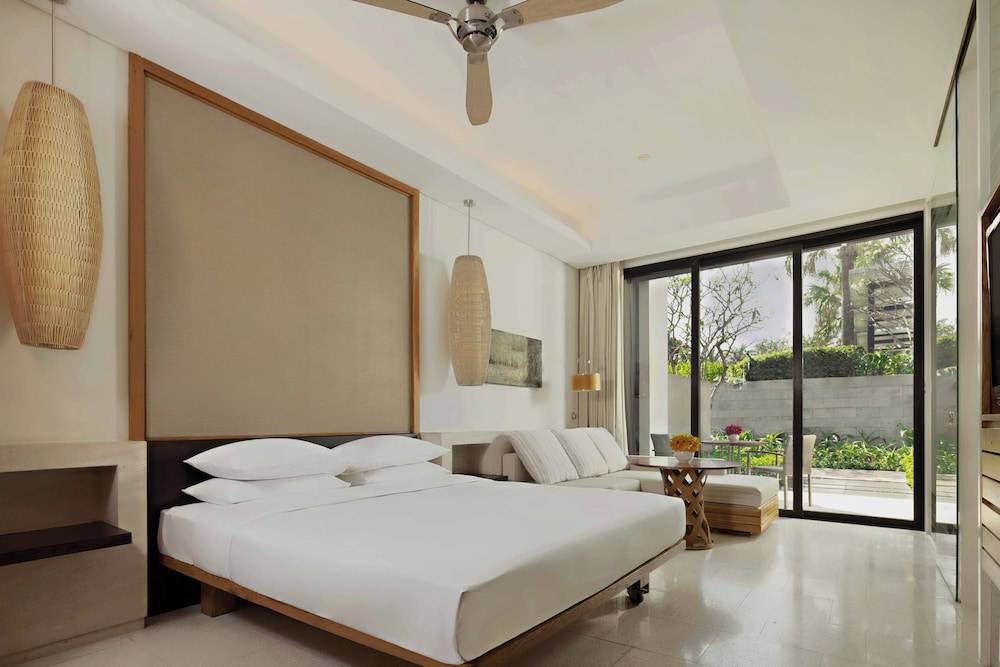 Hyatt Regency Danang Resort and Spa 2