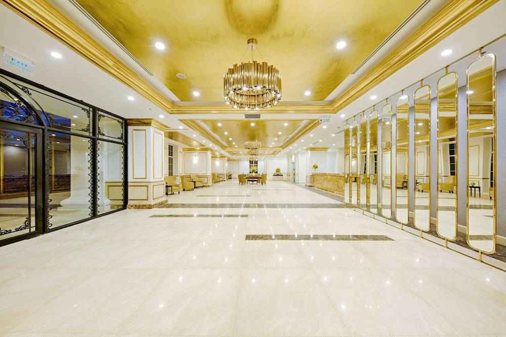Wyndham Danang Golden Bay - Free Shuttle Bus to Beach 2