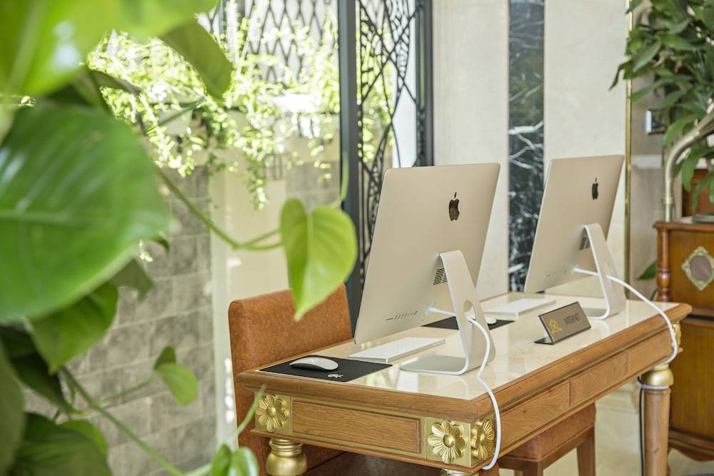 Paris Deli Danang Beach Hotel 2