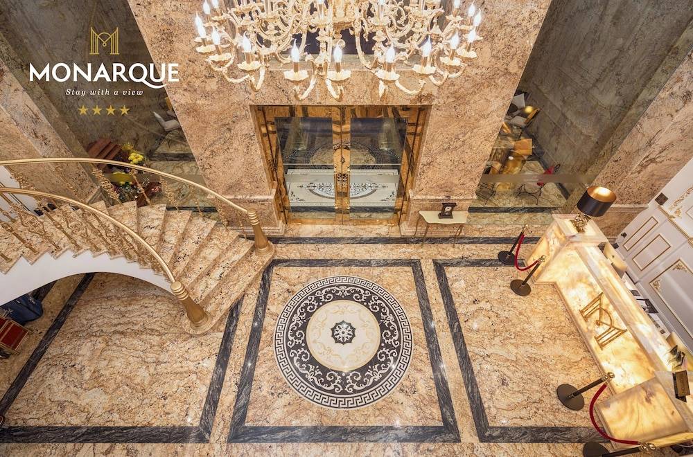 Monarque Hotel Danang 2