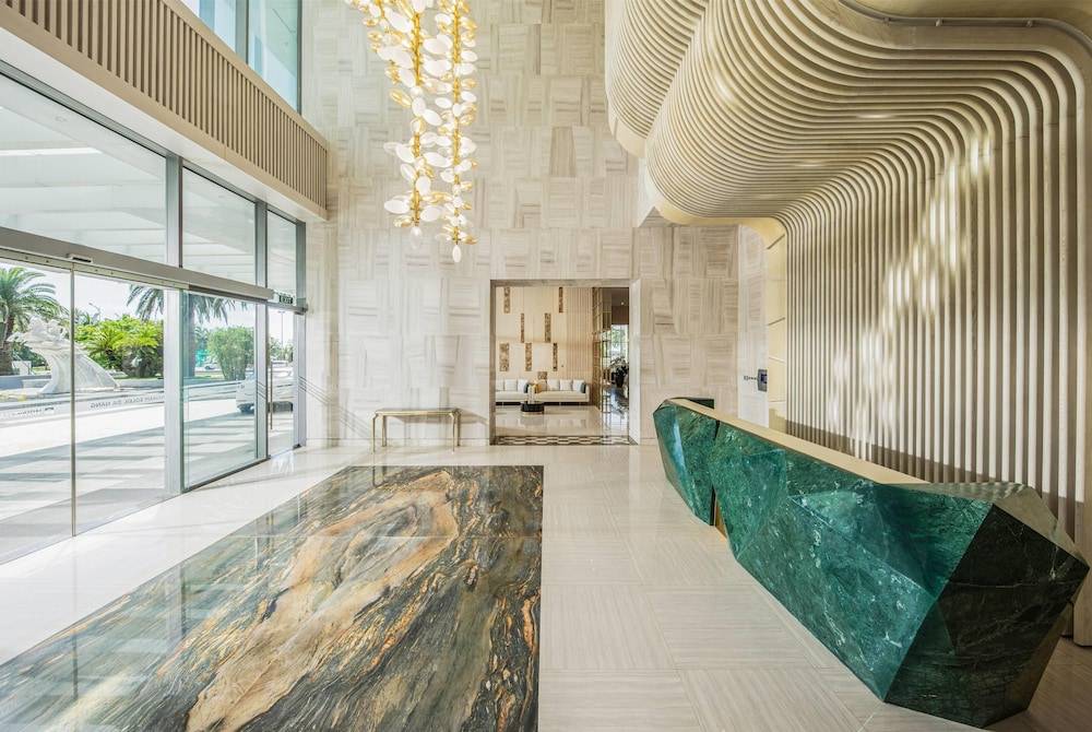 Wyndham Soleil Danang - Free Schedule Airport Shuttle 2