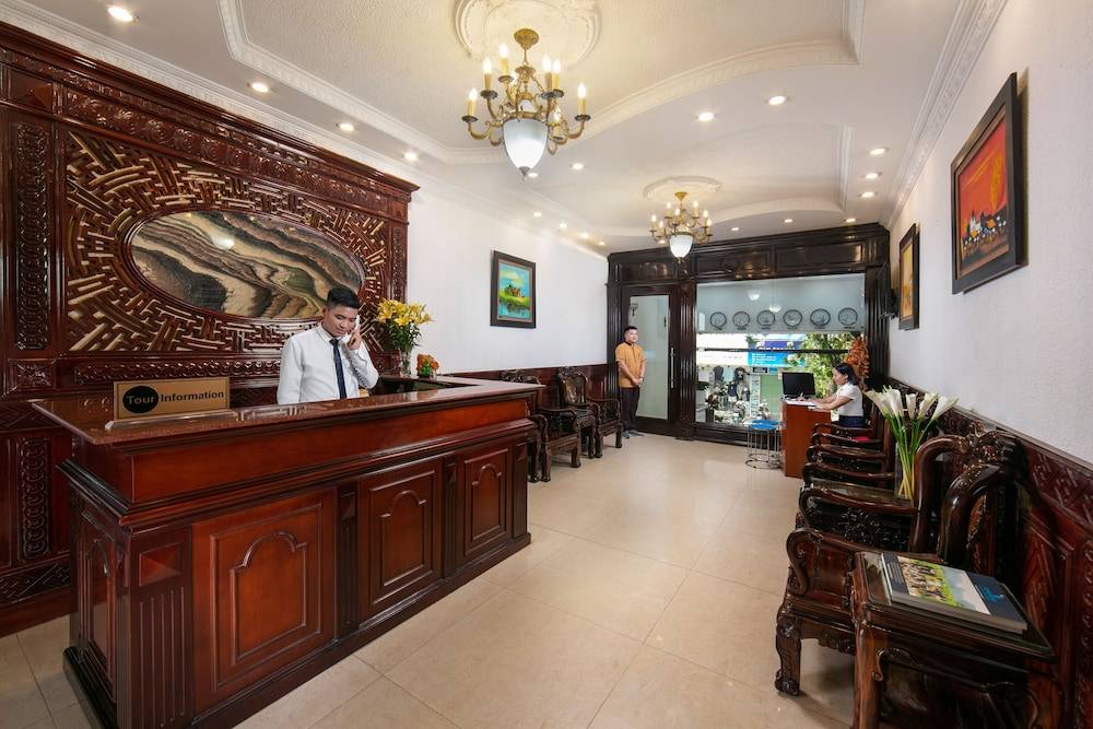 Little Diamond Hotel 2