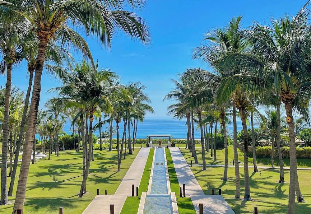 Fusion Resort Cam Ranh - All Spa Inclusive 1
