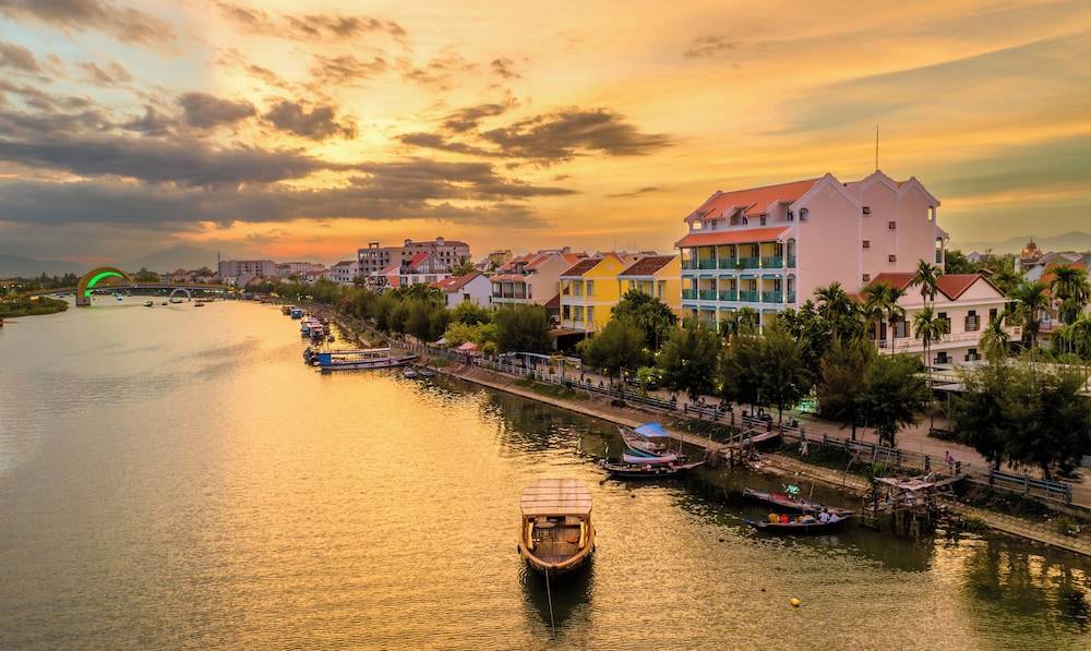 Lantana Riverside Hoi An Boutique Hotel & Spa 1