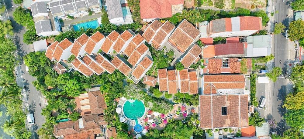 Hoi An Ancient House Resort & Spa 1