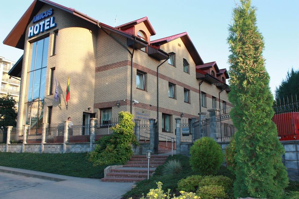 Amicus Hotel 1