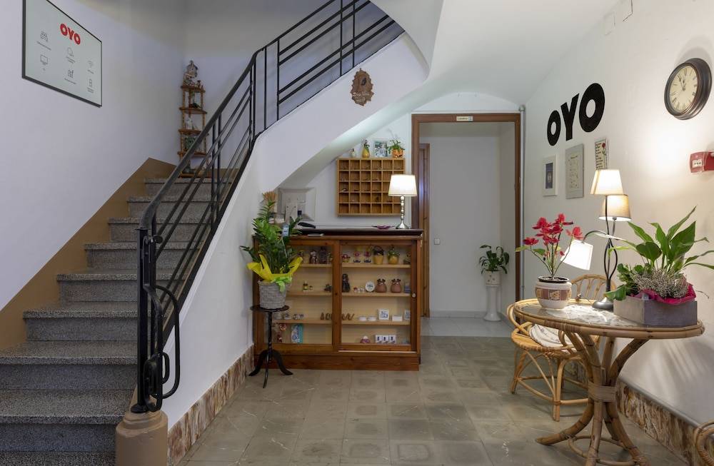 Hostal Montserrat 2