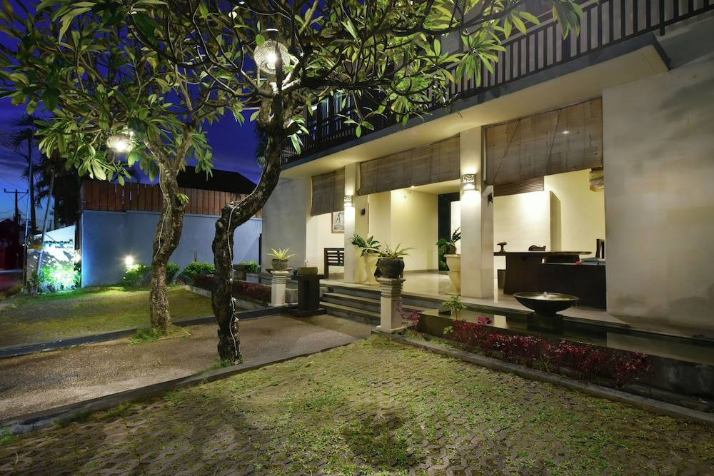 The Khayangan Dreams Villa Umalas 1