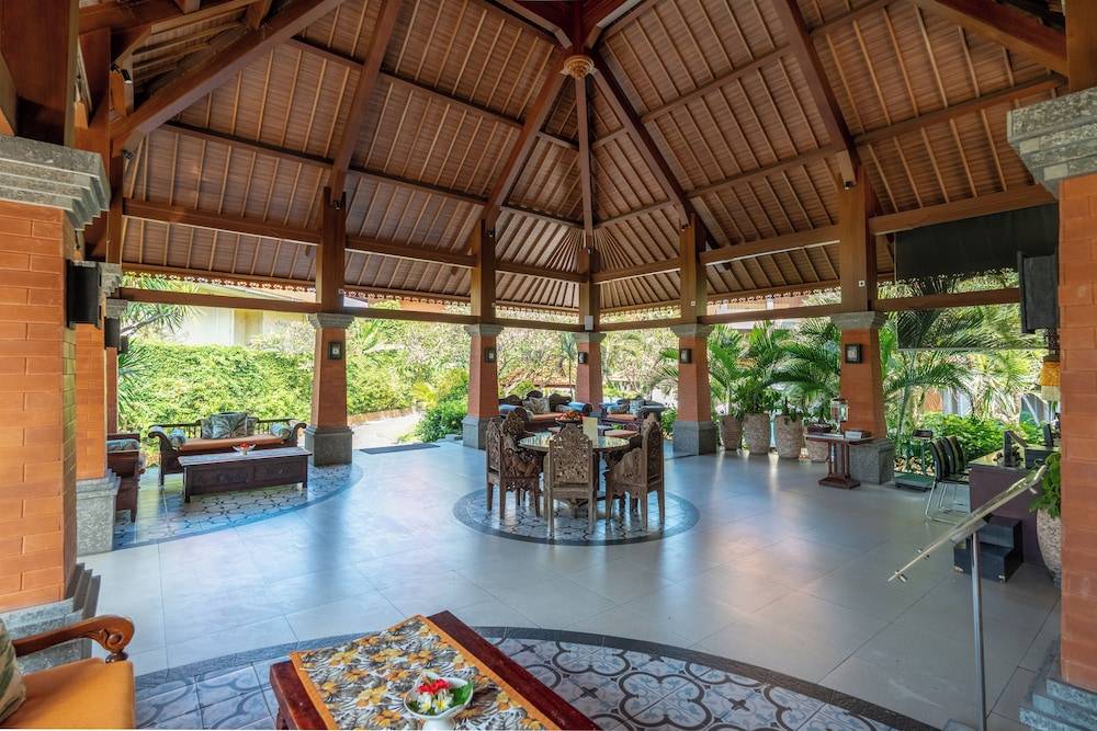 Adi Dharma Hotel Kuta 2