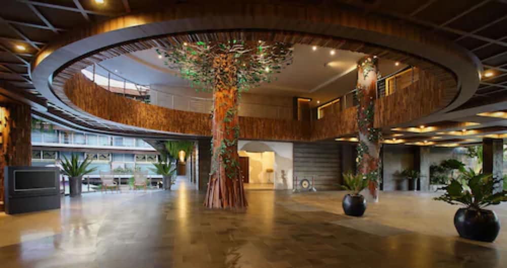 The Crystal Luxury Bay Resort Nusa Dua 2