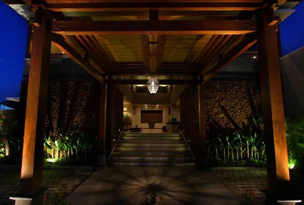 Maharaja Villas Seminyak by Humus Hospitality 2