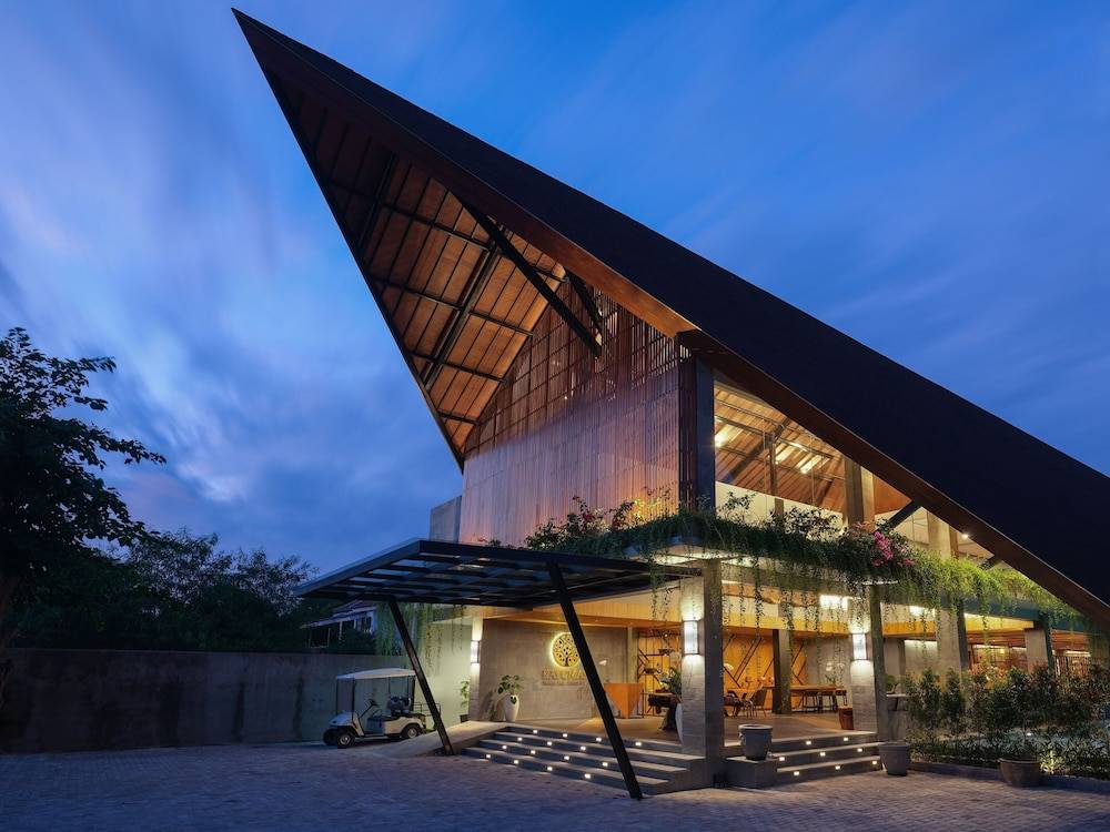 Kayumas Seminyak Resort 1