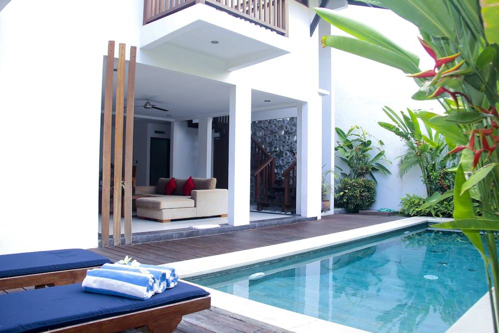 Delu Villas & Suite 1