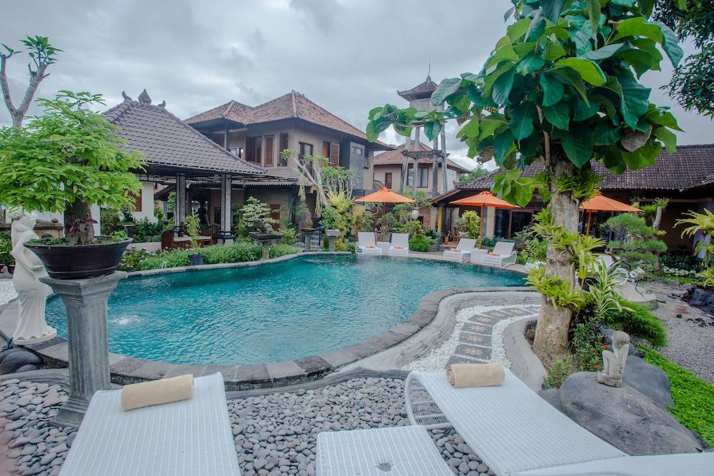 Capung Cottages 1