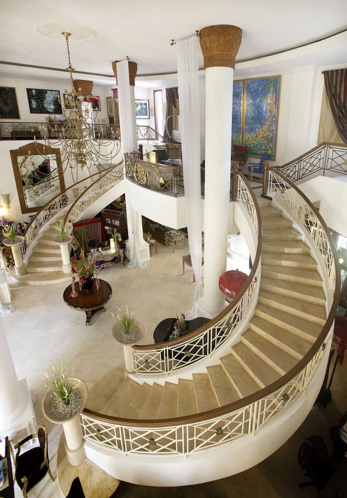 The Mansion Resort Hotel & Spa 2