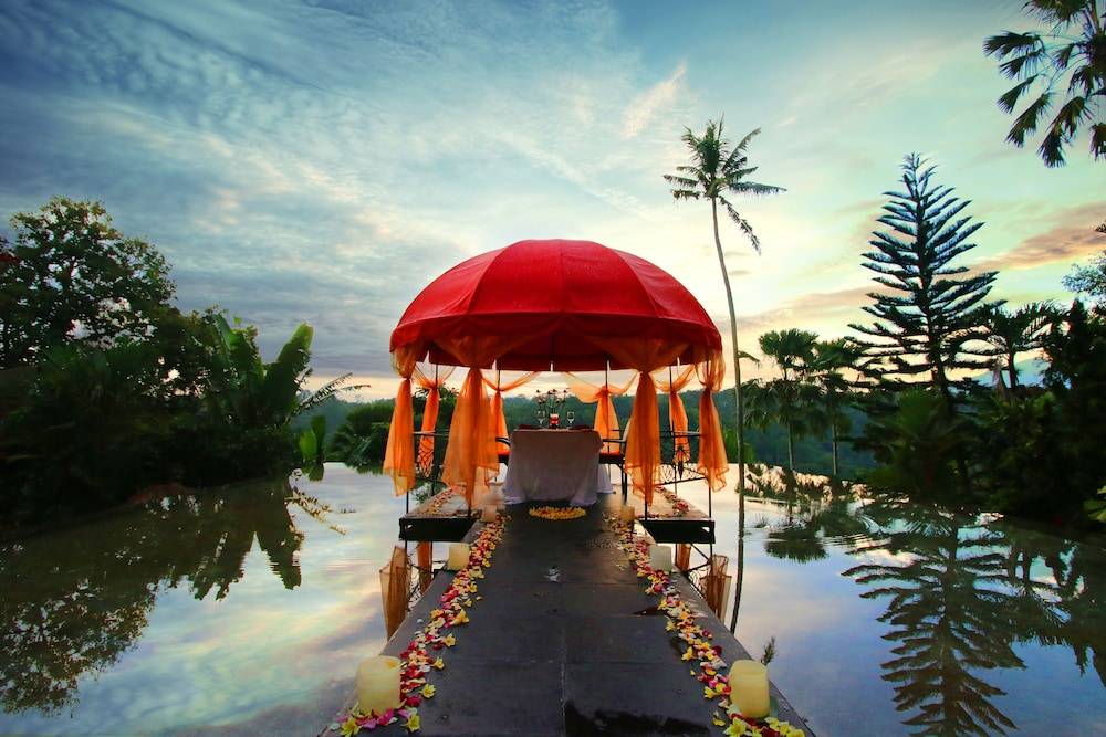 Kupu Kupu Barong Villas and Tree Spa 1