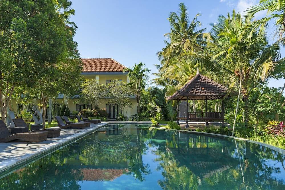 Alpin Resort and Villa Ubud 1