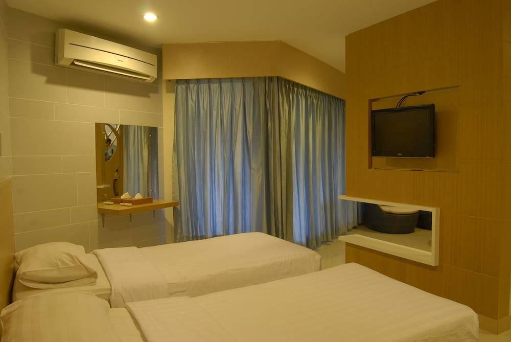 Putri Duyung Ancol 1