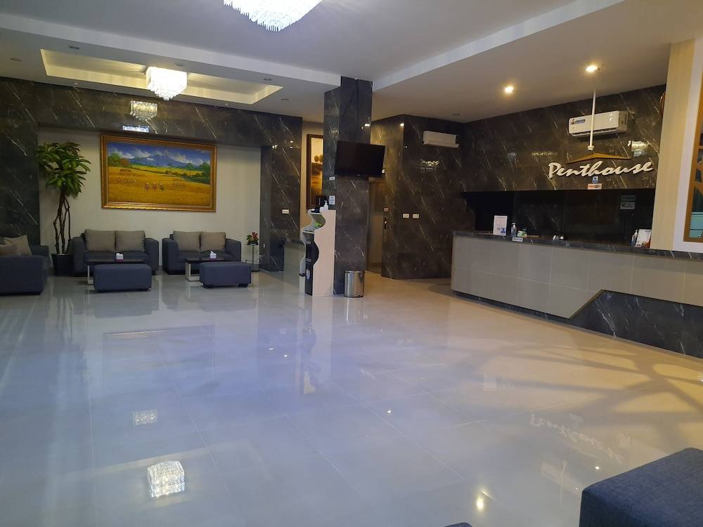 AMS PENTHOUSE 2