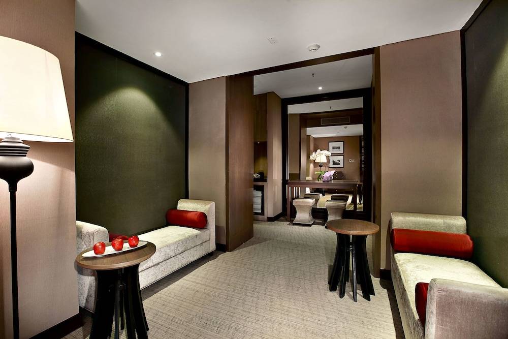 Aston Priority Simatupang Hotel and Conference Center 2