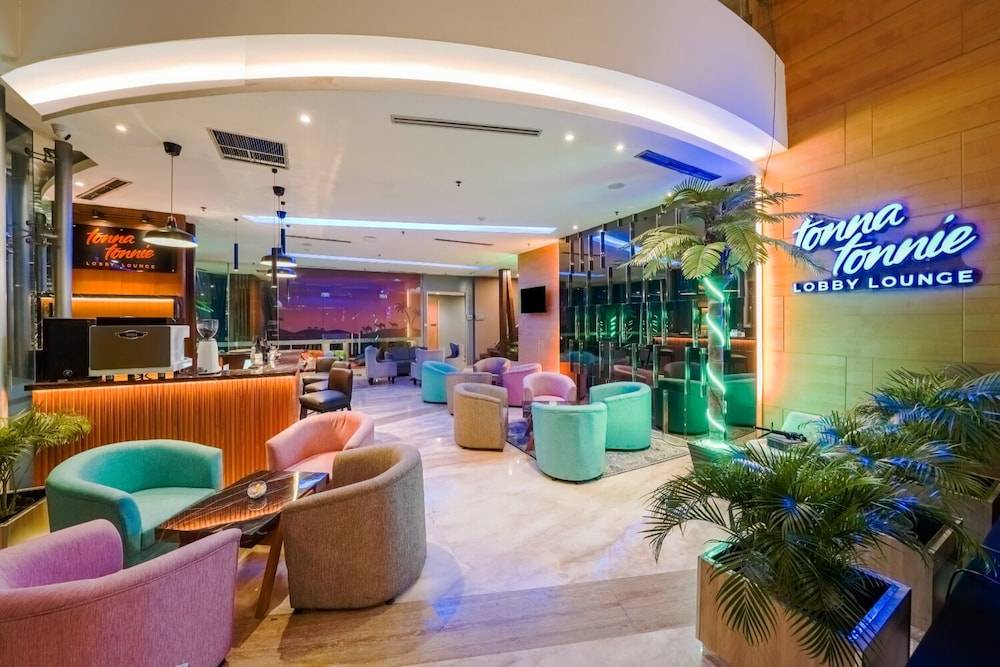 ASTON Pluit Hotel & Residence 2