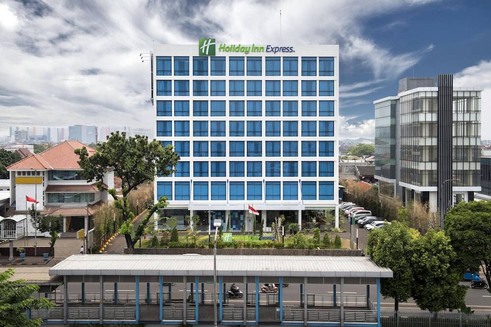 Holiday Inn Express JAKARTA MENTENG by IHG 1