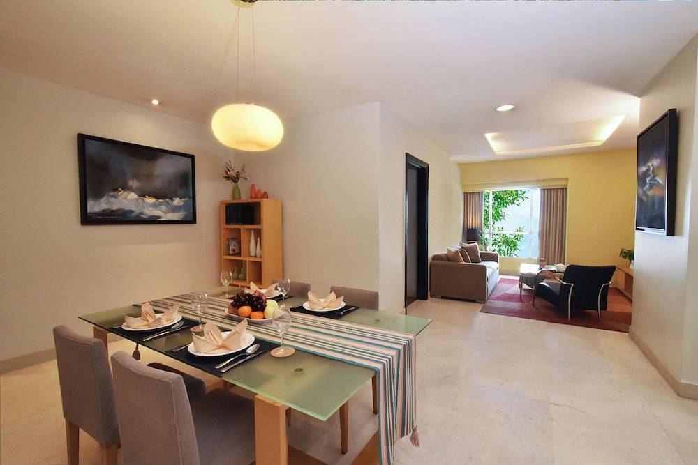 Somerset Berlian Jakarta 1
