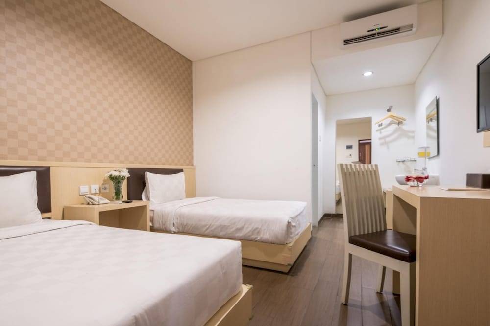 Hotel 88 Grogol by WH 1