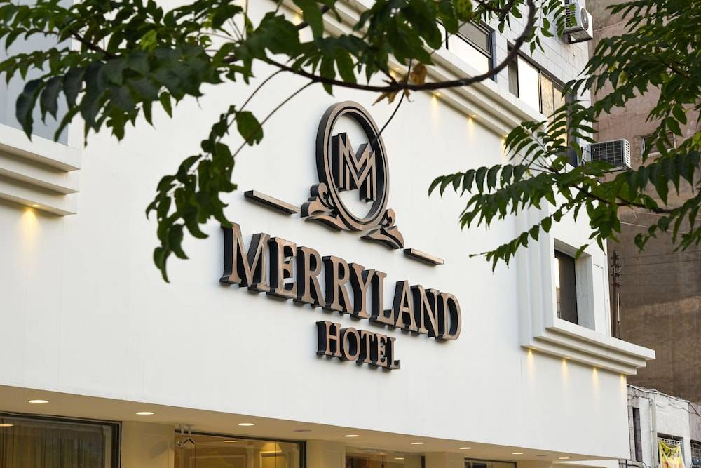 New MerryLand Hotel 1